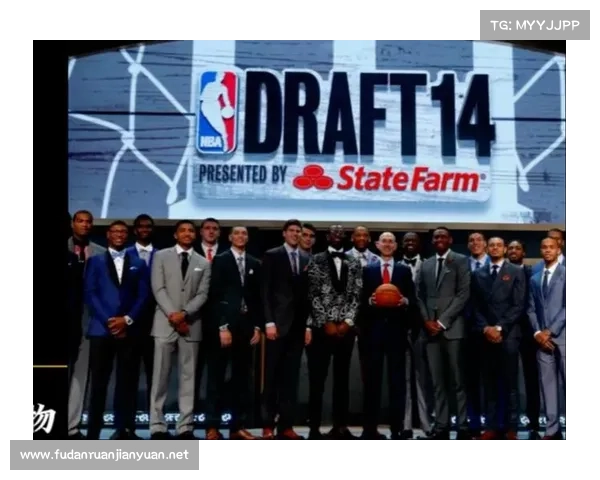 NBA 08届前十选秀重排!最年轻MVP 罗斯仅排第三,次轮秀逆袭。 NBA 08届前十选秀重排!最年轻MVP 罗斯仅排第三,次轮秀逆袭。